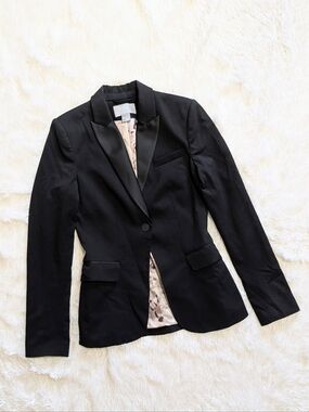 H&M Black Fitted Tuxedo Style Satin Trim Single Button Blazer Jacket Size 2